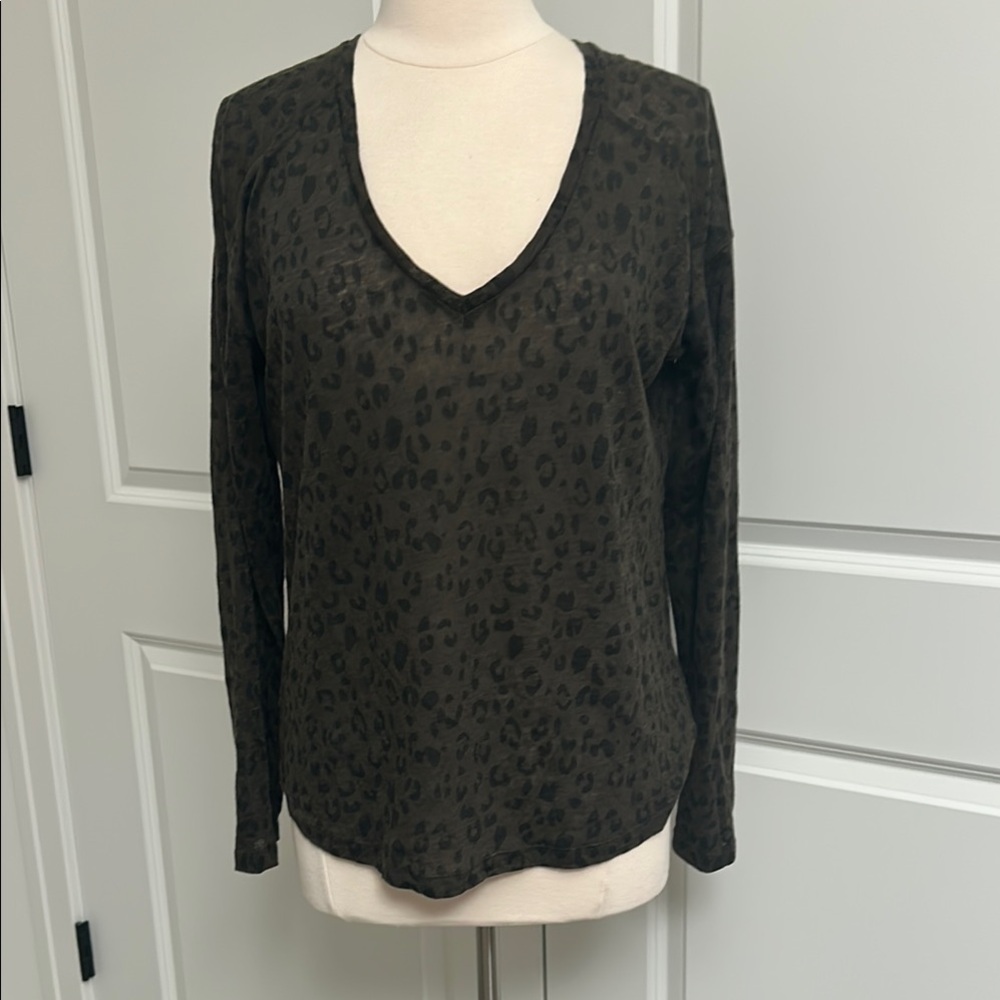 RAILS size M NWT $88 Sami Olive Cheetah Long Slv tee top